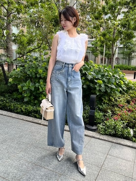 「AND COUTURE（アンドクチュール）のビジューデニムワイドパンツ（デニムパンツ、ブルー系）」を使った、AND COUTUREさん（レディース・165cm）の夏コーディネート