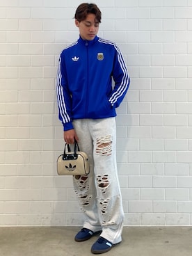 「adidas（アディダス）のADICOLOR MINI BOWLING BAG / アディダスオリジナルス adidas Originals（ショルダーバッグ、ベージュ系）」を使った、SZさん（メンズ・178cm）の夏コーディネート