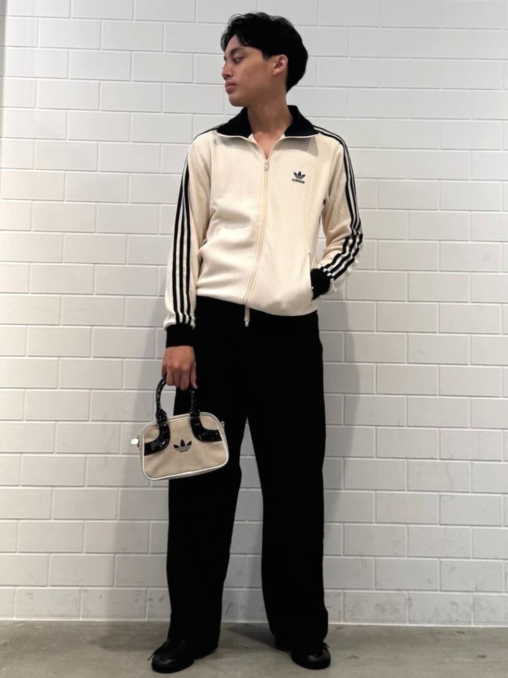【レザーライク】アディダス セットアップ コーティング 刺繍ロゴ ブラック 黒 ココチヤ - adidas／アディダス｜Yahoo!ショッピング