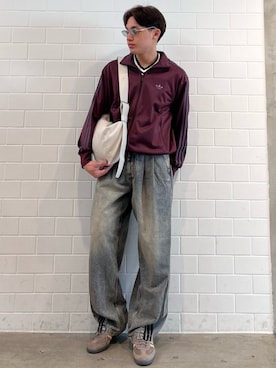 「adidas（アディダス）のスポーティー ホーボー バッグ / アディダスオリジナルス adidas Originals（ショルダーバッグ、ブラウン系）」を使った、SZさん（メンズ・178cm）の春コーディネート