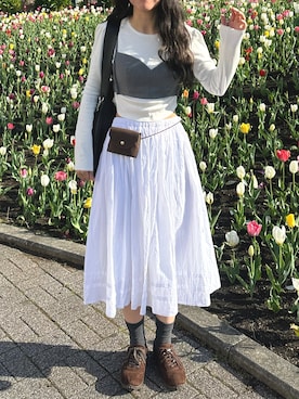 「GIUNON（ジウノン）の4way suede mini pouch / 4way スエードミニポーチ（ショルダーバッグ、ブラウン系）」を使った、manaさん（レディース・165cm）の夏コーディネート