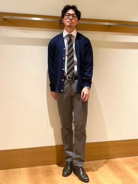 「アイテム（ビジネスシャツ）」を使った、大塚さん（メンズ・171cm）の秋コーディネート