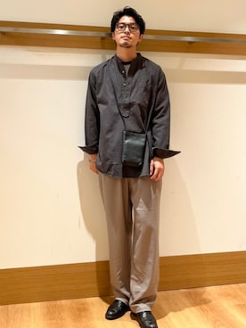 「SHIPS（シップス）のアイテム（Tシャツ/カットソー）」を使った、大塚さん（メンズ・171cm）の秋コーディネート