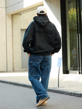 「FOG ESSENTIALS（エフオージーエッセンシャルズ）のアイテム」を使った、Tomo大さん（メンズ・175cm）の秋コーディネート