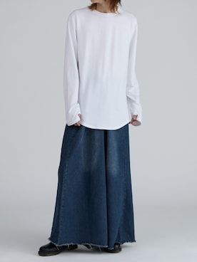 「ROOPTOKYO（ループトウキョウ）のラウンドヘム ロング丈長袖Tシャツ サムホール シンプル 無地Ｔ 2026年 夏 夏服（Tシャツ/カットソー、ホワイト系）」を使った、Tomo大さん（メンズ・175cm）の夏コーディネート