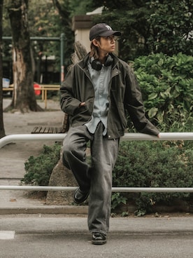 「アイテム（カバーオール）」を使った、Tomo大さん（メンズ・175cm）の冬コーディネート