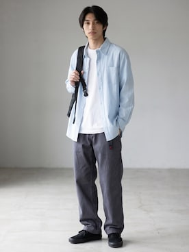 「Gramicci（グラミチ）のアイテム（カーゴパンツ）」を使った、Tomo大さん（メンズ・175cm）の夏コーディネート