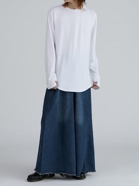 「ROOPTOKYO（ループトウキョウ）のラウンドヘム ロング丈長袖Tシャツ サムホール シンプル 無地Ｔ 2026年 夏 夏服（Tシャツ/カットソー、ホワイト系）」を使った、Tomo大さん（メンズ・175cm）の夏コーディネート