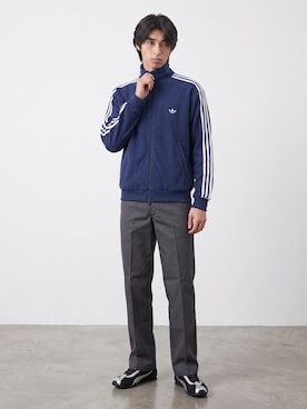 「adidas（アディダス）のadidas/アディダス ORI BOUCLE TT ブークレトラックトップ ファイヤーバード ジャージ トラックジャケット メンズ レディース ダブルジップ ファスナーポケット 2026秋冬 秋服（ジャージ、ブルー系）」を使った、Tomo大さん（メンズ・175cm）の秋コーディネート