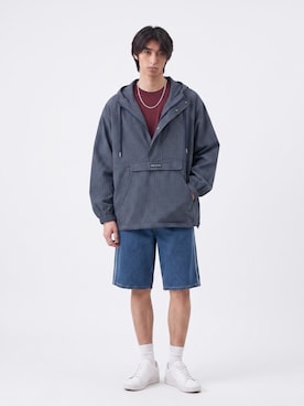「OK YESTERDAY（オッケーイエスタデイ）のOK YESTERDAY / オーケー イエスタデイ アノラック / ANORAK 2026年 夏 夏服（シャツ/ブラウス、ブルー系）」を使った、Tomo大さん（メンズ・175cm）の夏コーディネート