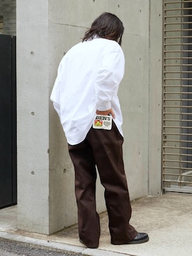 「アイテム（チノパンツ）」を使った、Tomo大さん（メンズ・175cm・20代）の冬コーディネート