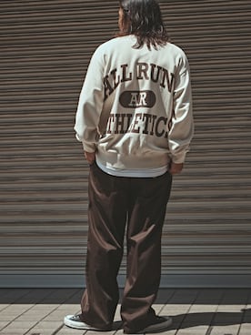 「ALL RUNS（オールランズ）のアイテム」を使った、Tomo大さん（メンズ・175cm）の秋コーディネート