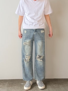 「Theater code（シアターコード）のdamage denim pants/ダメージデニム クラッシュデニム サイドボタンバギーデニム（デニムパンツ、ブルー系）」を使った、Tomo大さん（メンズ・175cm）の春コーディネート