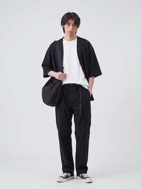 「Gramicci（グラミチ）のGramicci/グラミチ LOOSE TAPERED RIDGE PANT テーパードパンツ 2026年 夏 夏服 秋服（チノパンツ、ブラック系）」を使った、Tomo大さん（メンズ・175cm）の夏コーディネート