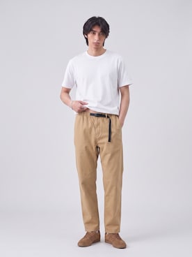 「Gramicci（グラミチ）のGramicci/グラミチ Gramicci PANT パンツ グラミチパンツ テーパード コットン ユニセックス 2026年 夏 夏服 秋服（チノパンツ、ブラウン系）」を使った、Tomo大さん（メンズ・175cm）の夏コーディネート
