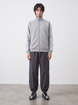 「アイテム（ジャージ）」を使った、Tomo大さん（メンズ・175cm）の秋コーディネート