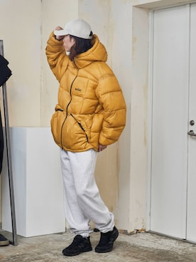 「アイテム（ダウンジャケット/コート）」を使った、Tomo大さん（メンズ・175cm・20代）の秋コーディネート