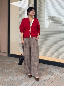 「Jena espace merveilleux（ジェナ　エスパスメルヴェイユ）の袖ビハイメッシュカーディガン　秋服（ニット/セーター、レッド系）」を使った、chihiroさん（レディース・153cm）の秋コーディネート