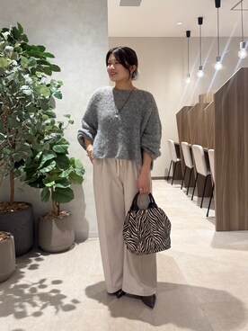 「Jena espace merveilleux（ジェナ　エスパスメルヴェイユ）の〈9/18インスタライブご紹介アイテム〉【ふんわり軽やか】モヘア混ニット（ニット/セーター、グレー系）」を使った、chihiroさん（レディース・153cm）の秋コーディネート