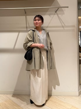 「Jena espace merveilleux(ジェナ エスパスメルヴェイユ)の【自然な抜け感】リネンライクスキッパーブラウス(シャツ/ブラウス、グレー系)」を使った、chihiroさん(レディース・153cm)の春コーディネート