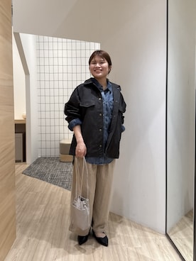 「アイテム（その他アウター、グレー系）」を使った、chihiroさん（レディース・153cm）の秋コーディネート