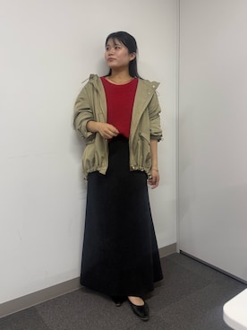 「Jena espace merveilleux（ジェナ　エスパスメルヴェイユ）のピーチスキンフレアスカート（スカート、ブラック系）」を使った、chihiroさん（レディース・153cm）の秋コーディネート