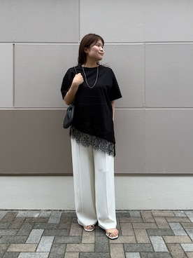 「Jena espace merveilleux(ジェナ エスパスメルヴェイユ)の【1枚でサマになる主役Tシャツ】裾レース切替カットソー(Tシャツ/カットソー、ブラック系)」を使った、chihiroさん(レディース・153cm)の夏コーディネート