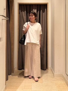「Jena espace merveilleux(ジェナ エスパスメルヴェイユ)の【大好評につき再入荷】【サラサラ素材で涼しく着れる】ビッグ変形Tシャツ(Tシャツ/カットソー、ホワイト系)」を使った、chihiroさん(レディース・153cm)の春コーディネート