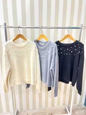 「Cutie Blonde（キューティーブロンド）の大人きらめく ふわふわパール調ニット（ニット/セーター、ホワイト系）」を使った、ツムツムさん（レディース・170cm）の冬コーディネート