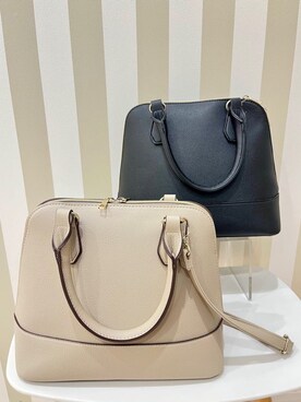 「SHOO・LA・RUE（シューラルー）の【セレモニー】ブガッティトートバッグ（トートバッグ、グレー系）」を使った、ツムツムさん（レディース・170cm）の冬コーディネート