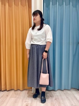 「SHOO・LA・RUE（シューラルー）の【2点セット/7分袖】ランタンスリーブで女性らしい インせず着られる ネックレス付きブラウス（シャツ/ブラウス、ホワイト系）」を使った、ツムツムさん（レディース・170cm）の春コーディネート