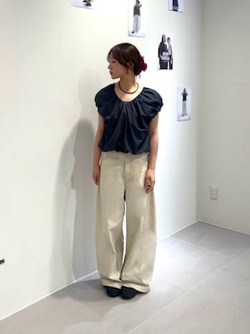 「KBF（ケイビーエフ）のバルーンリボンブラウス（シャツ/ブラウス、グレー系）」を使った、miyuさん（レディース・153cm）の夏コーディネート