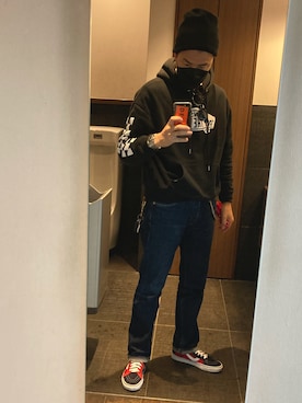 「VANS（バンズ）のアイテム（ジャケット/アウター）」を使った、平 真ノ丞さん（メンズ・173cm）の春コーディネート