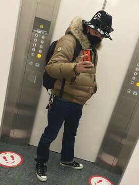 「Levi's（リーバイス）のアイテム（デニムパンツ、ブラック系）」を使った、平 真ノ丞さん（メンズ・173cm）の冬コーディネート