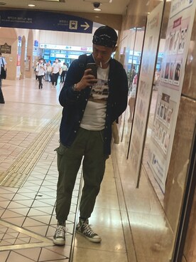 「Levi's（リーバイス）のアイテム（Tシャツ/カットソー、ブラック系）」を使った、平 真ノ丞さん（メンズ・173cm）の夏コーディネート