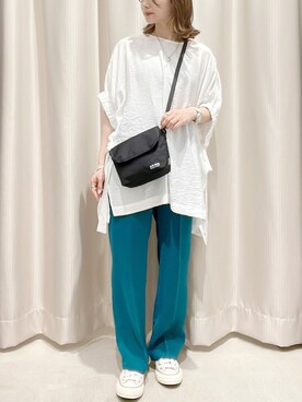 「AMERICAN HOLIC」｜「アイテム（メッセンジャーバッグ）」を使った、makophithさん（レディース・153cm）の秋コーディネート