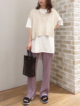 「earth music&ecology（アースミュージックアンドエコロジー）のアイテム（ベスト）」を使った、makophithさん（レディース・153cm）の夏コーディネート