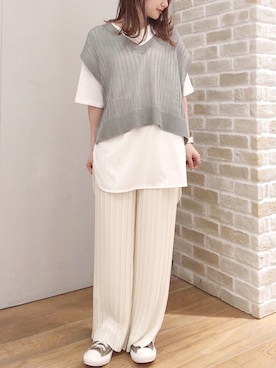「earth music&ecology（アースミュージックアンドエコロジー）のアイテム（ベスト）」を使った、makophithさん（レディース・153cm）の夏コーディネート