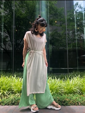 「Lucida（ルシーダ）のアイテム（サンダル）」を使った、ホリさんさん（レディース・160cm）の夏コーディネート