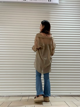 「FREE'S MART（フリーズマート）の◆シースルービッグシャツ（シャツ/ブラウス、ベージュ系）」を使った、kaoriさん（レディース・160cm）の夏コーディネート