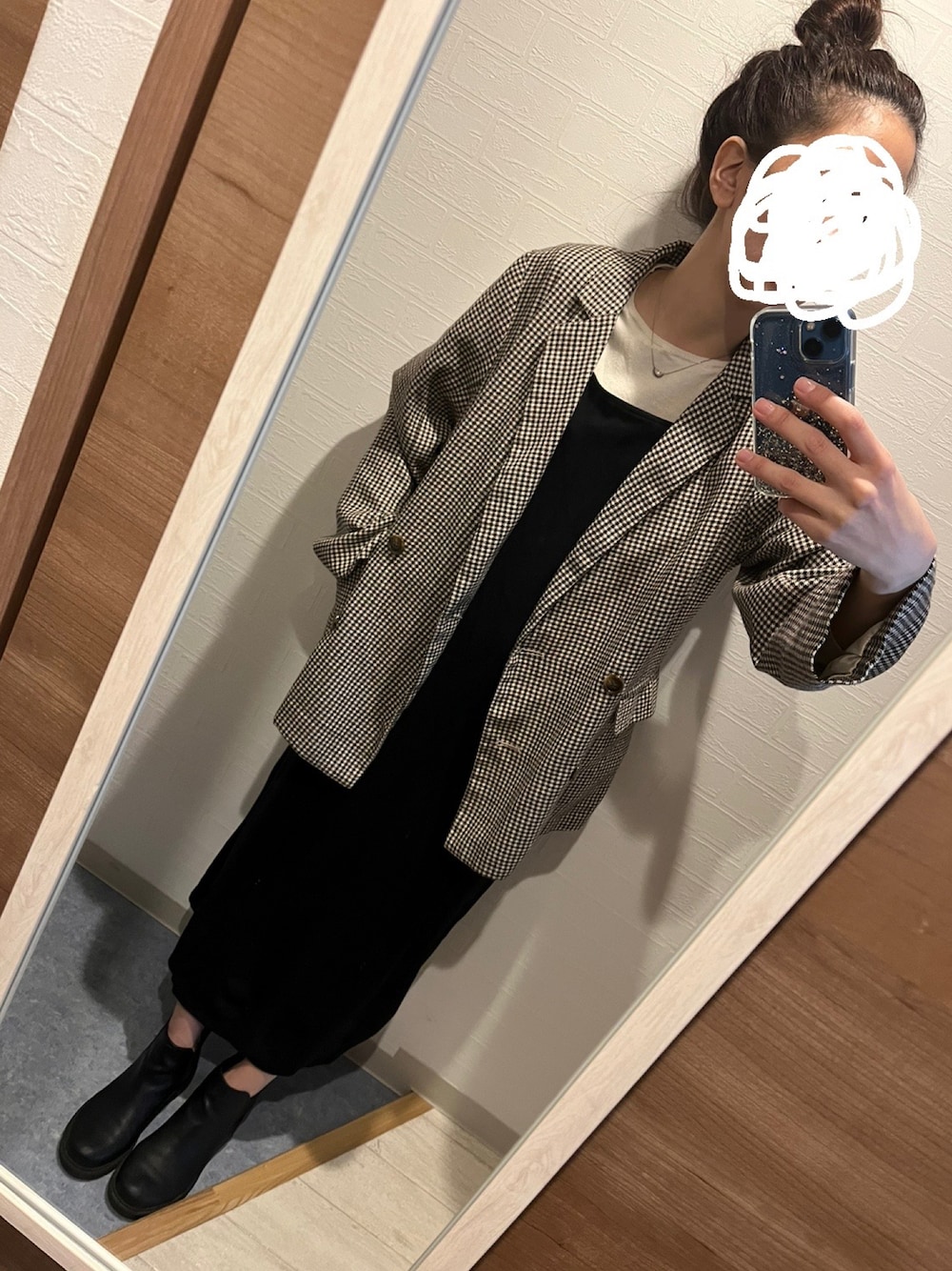 「大人カジュアル、お出かけコーデ、ラクチンコーデ、秋服コーデ、オトナカワイイ、休日コーデ、お洒落さんとつながりたい、ゆったりコーデ、いいね、save、フォローお願いします🤑、ワンピース、シンプルスタイル、おしゃれさんと繋がりたい、秋カラー、シンプルコーデ」｜「H&MのH&M - チェルシーブーツ - ブラック（ブーツ、ブラック系）」を使った、Maさん（レディース・160cm）の秋コーディネートの1枚目の写真