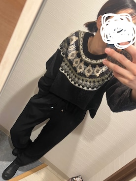 「earth music&ecology（アースミュージックアンドエコロジー）のアイテム（ニット/セーター、ブラック系）」を使った、Maさん（レディース・160cm）の冬コーディネート
