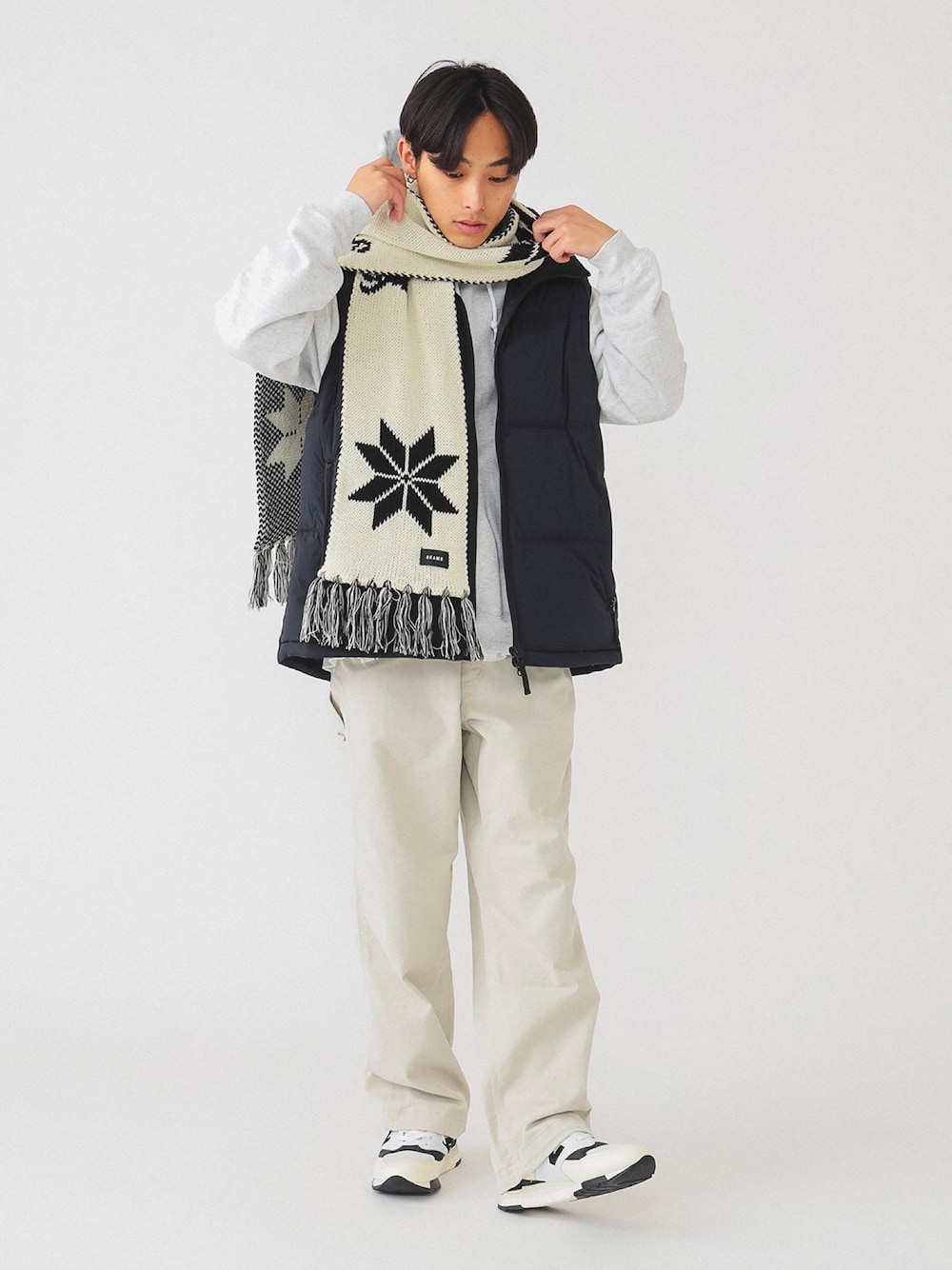 BEAMS / テック ナイロン ダウンベストを使った人気ファッション