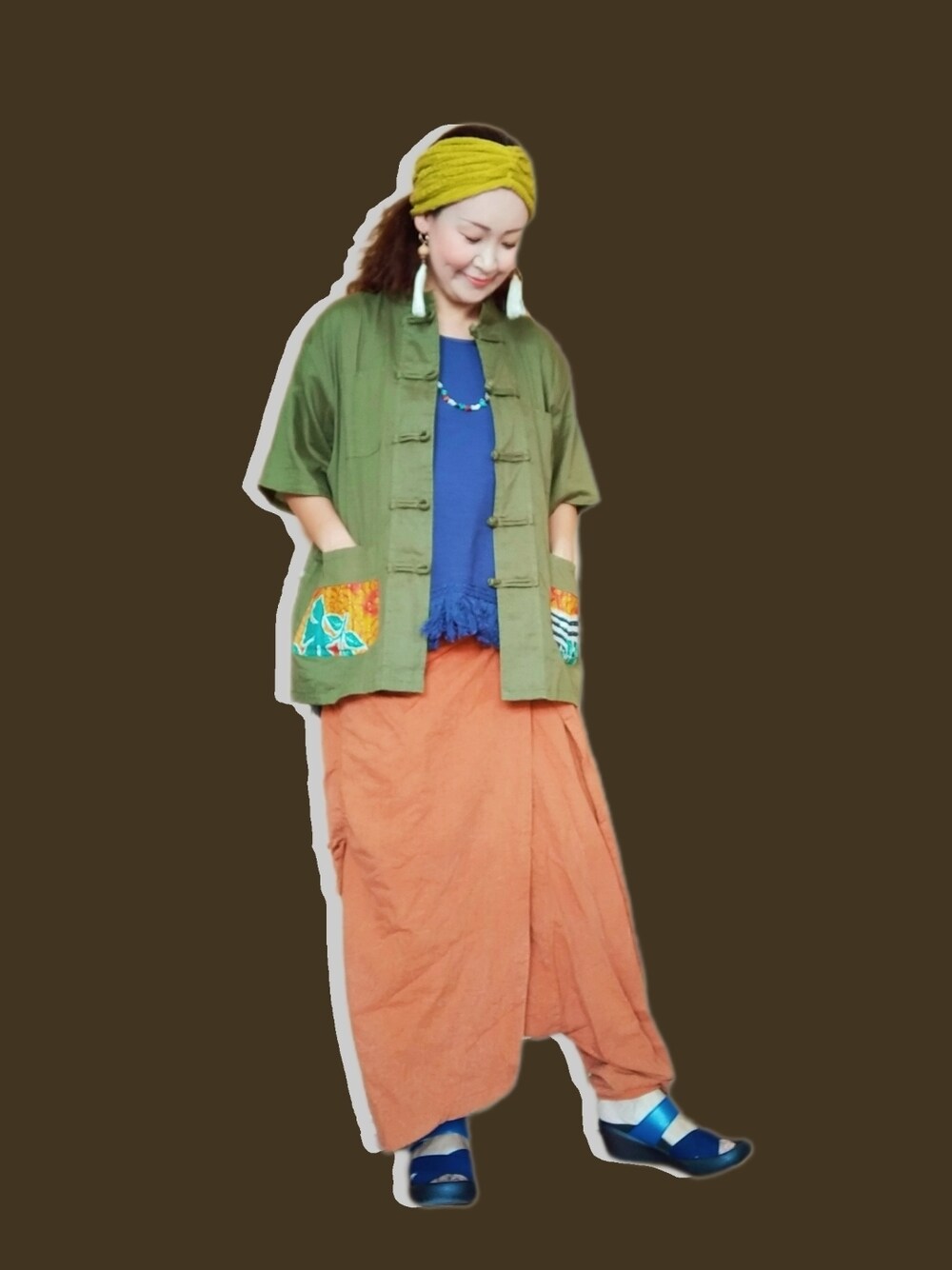「おしゃれさんと繋がりたい、40代ファッション、好きな服を着る、元気になれる服、チャイハネ、ターバン、サルエルパンツ、チャイナシャツ、刺し子、ラリーキルト、サンダル、RegettaCanoe、ゆるコーデ」｜「チャイハネの【チャイハネ】変わり編みニットヘアバンド（ヘアバンド、イエロー系）」を使った、michiyogaさん（レディース・159cm）の秋コーディネートの1枚目の写真