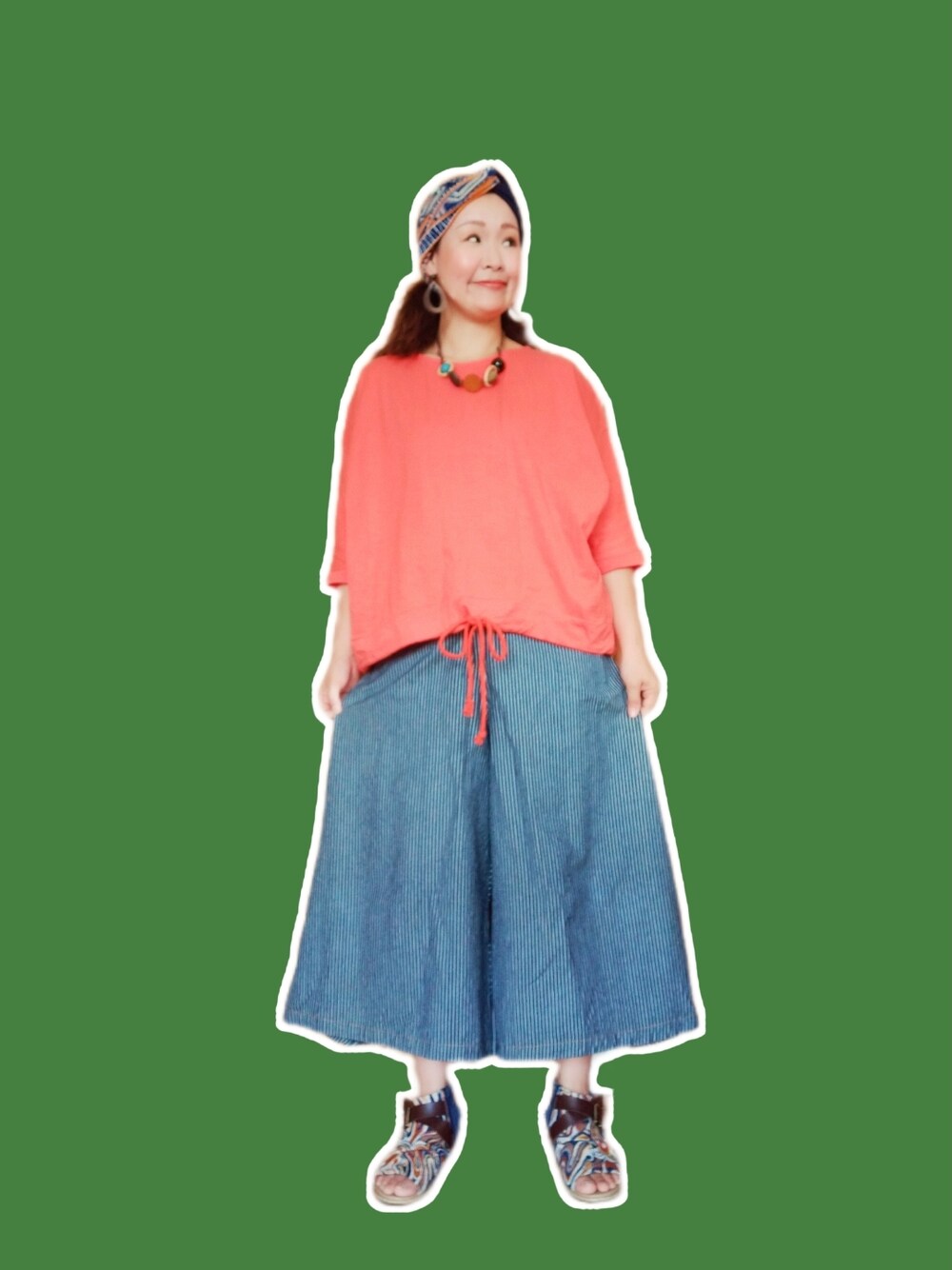 「おしゃれさんと繋がりたい、40代ファッション、好きな服を着る、元気になれる服、チャイハネ、ターバン、ヒッコリー、サンダルブーツ、ゆるコーデ」｜「チャイハネの【チャイハネ】エスニックターバン ヘアバンド（ヘアバンド、ブルー系）」を使った、michiyogaさん（レディース・159cm）の秋コーディネートの1枚目の写真