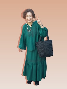 「チャイハネ（チャイハネ）のアイテム（スカート）」を使った、michiyogaさん（レディース・159cm）の秋コーディネート