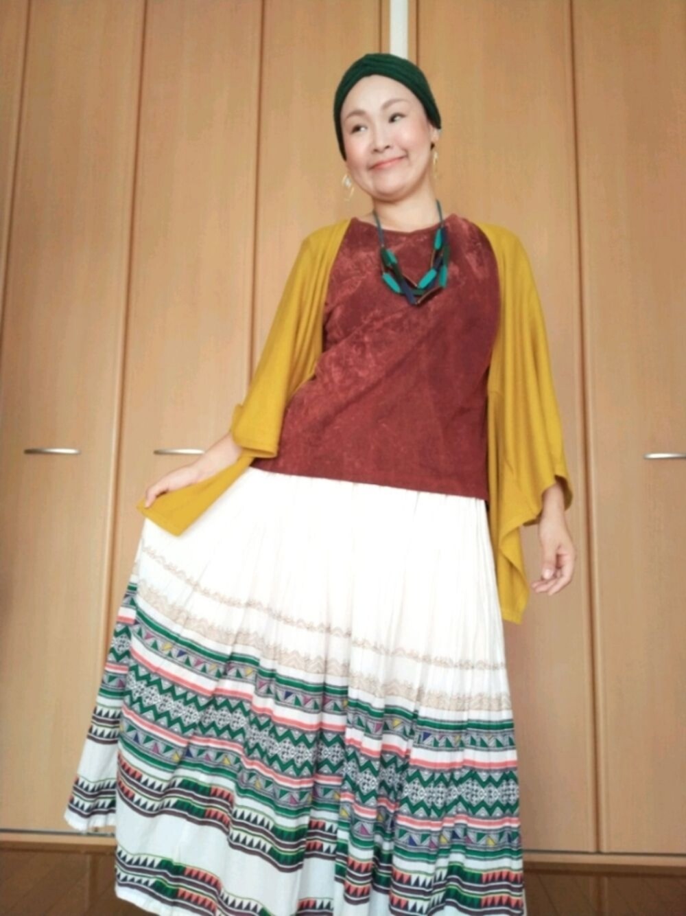 「おしゃれさんと繋がりたい、40代ファッション、好きな服を着る、元気になれる服、ターバンコーデ、ボレロ、エスニック、チャイハネ、プチプラ、秋」｜「チャイハネの【チャイハネ】変わり編みニットヘアバンド（ヘアバンド、グリーン系）」を使った、michiyogaさん（レディース・159cm）の秋コーディネートの1枚目の写真
