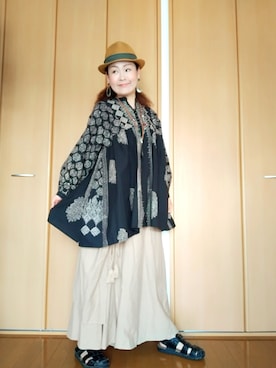 「チャイハネ（チャイハネ）のアイテム（サンダル）」を使った、michiyogaさん（レディース・159cm）の春コーディネート