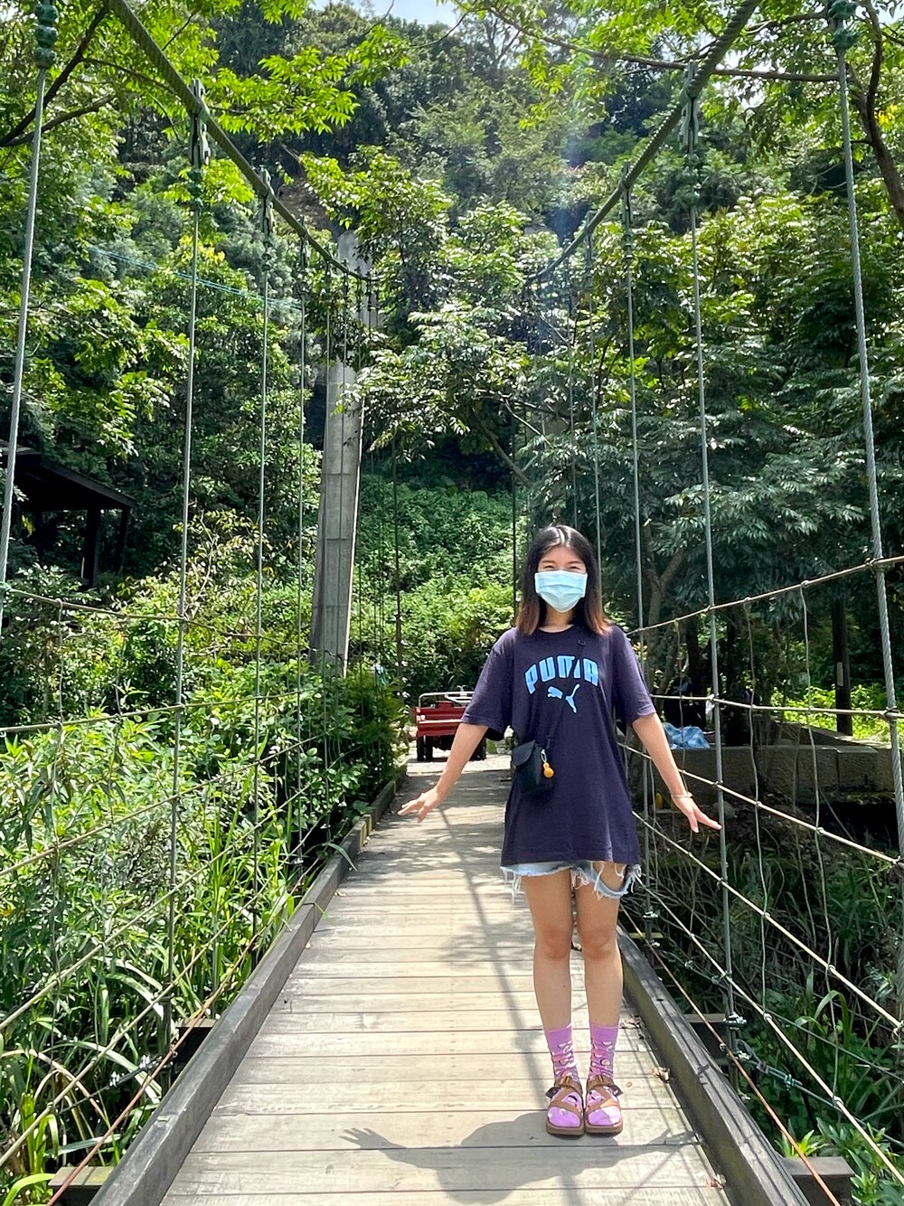 「PUMAのアイテム（Tシャツ/カットソー、ブルー系）」を使った、修！さん（レディース・153cm）の秋コーディネートの1枚目の写真