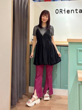 「アイテム（サンダル、ピンク系）」を使った、Tanakaさん（レディース・156cm）の夏コーディネート
